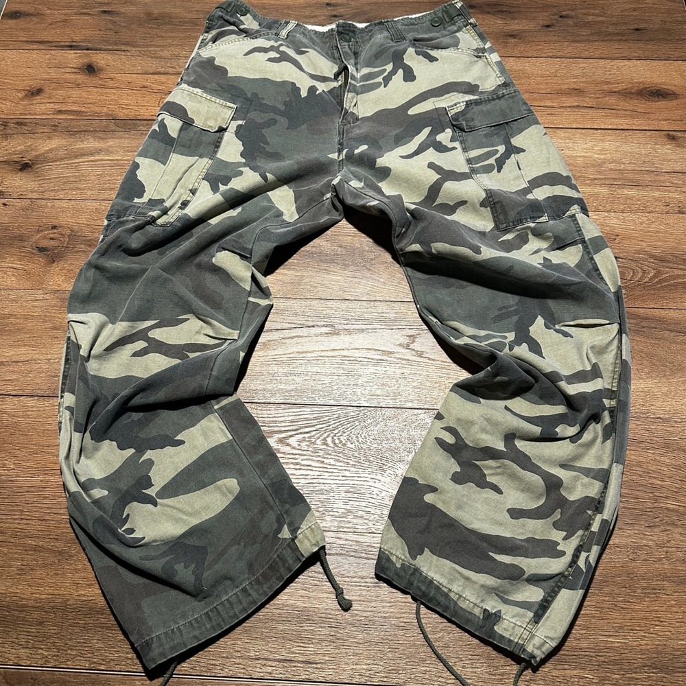 Vintage Y2K No Boundaries Green Camouflage Cargo Pants Men 36x31